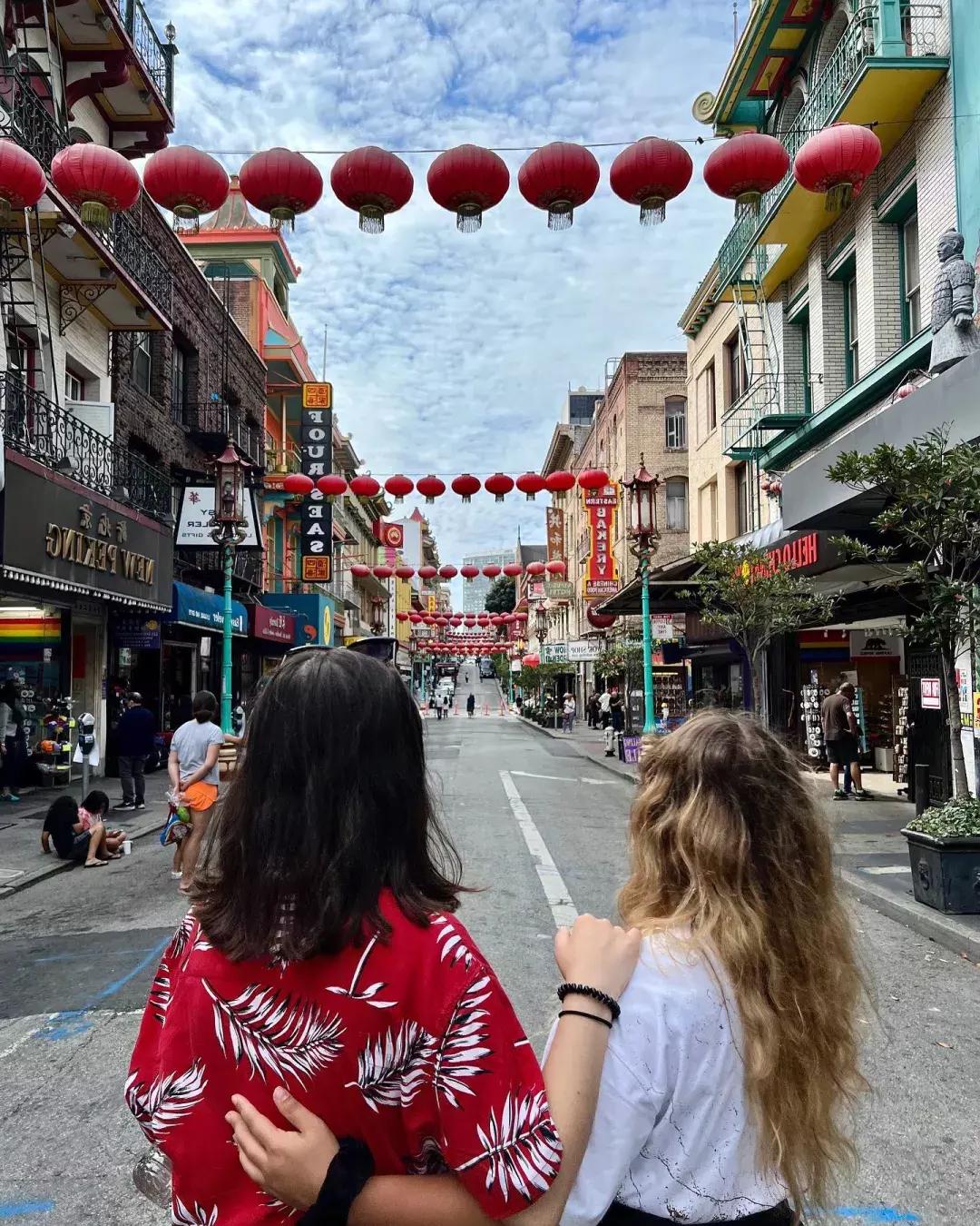 Ladies looking down Grant Street in Chinatown